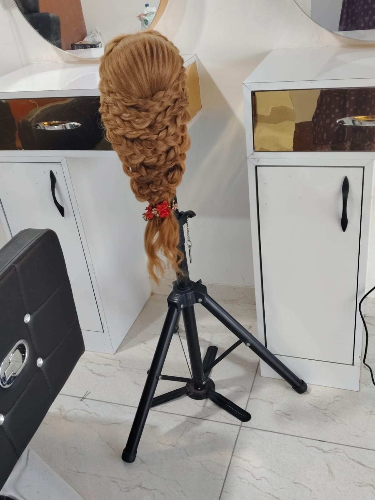 Beauty Salon Vatva